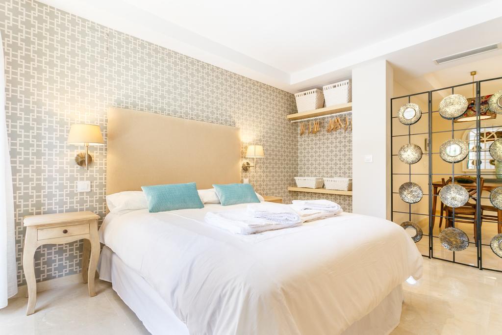Apartamento Living By Cathedral Seville Exterior photo