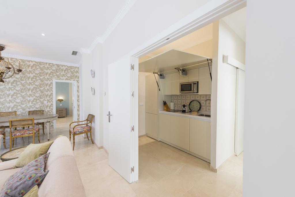 Apartamento Living By Cathedral Seville Exterior photo
